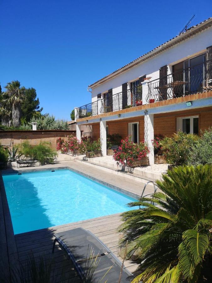 Escale Villa Marignane Bagian luar foto